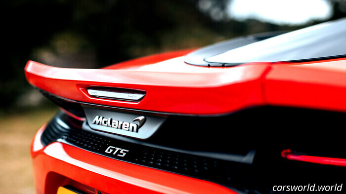 Supercar vandalizzate trasformano il più grande evento di Monterey in una scena del crimine a mezzanotte | Carscoops